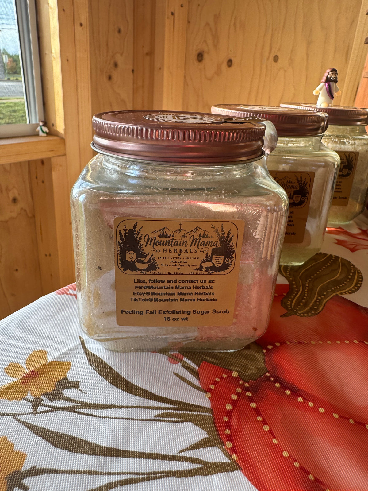 Feeling Fall Exfoliating Sugar Scrub 16 oz